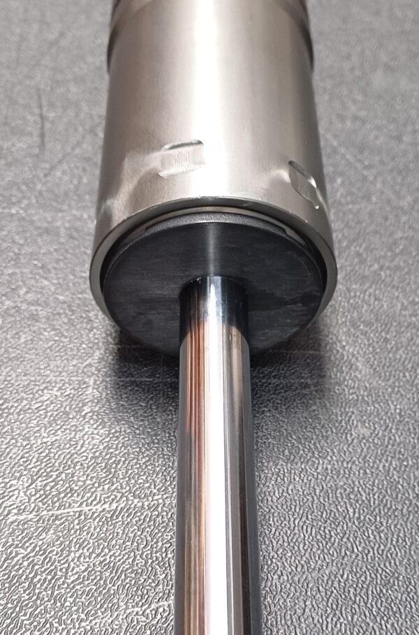 V8 Vantage Coupe Front Damper - Image 3