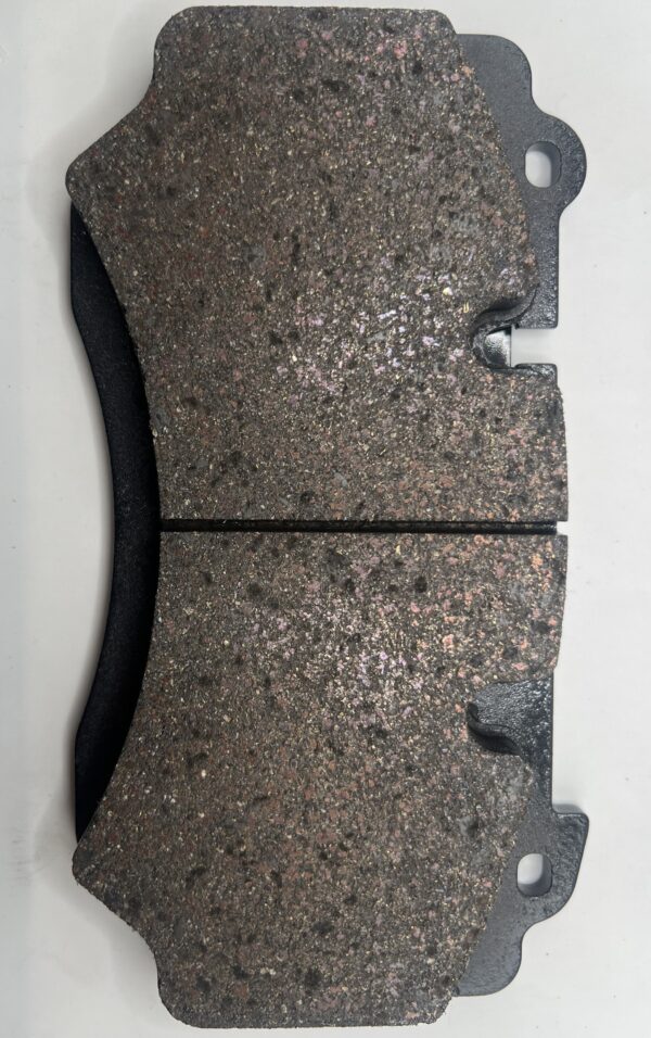 Front Carbon Brake Pads for Vanquish - Image 3