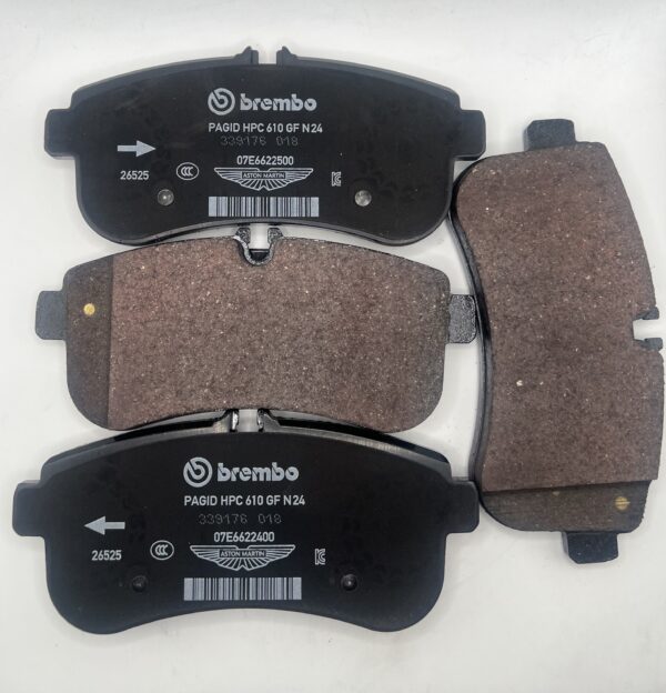 Rear Carbon Brake Pads for DBX