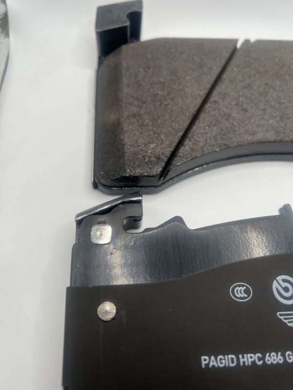 Front Carbon Brake Pads for DBX - Image 2