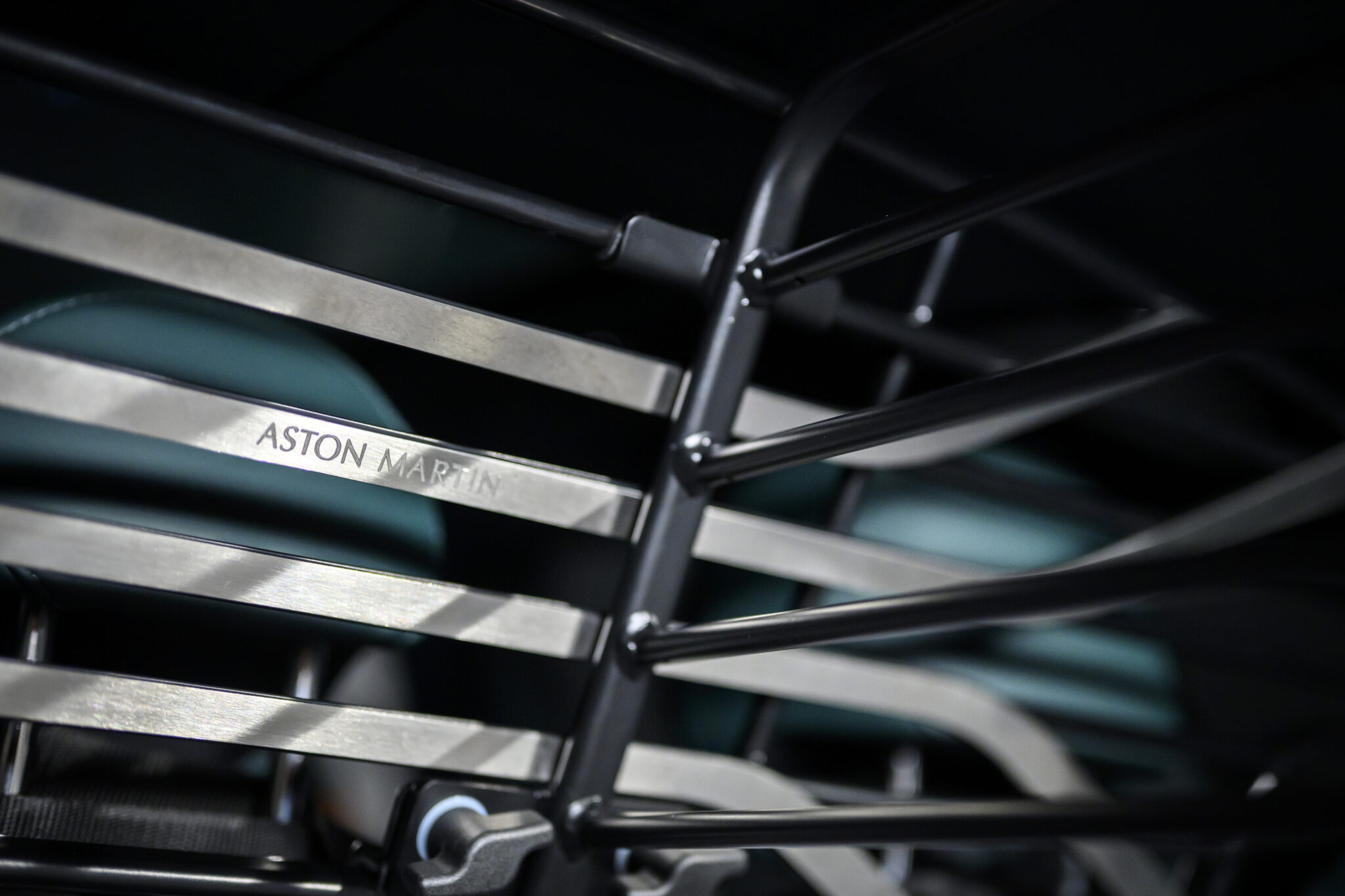 DBX Boot Divider - PARTS @ ASTON MARTIN WORKS