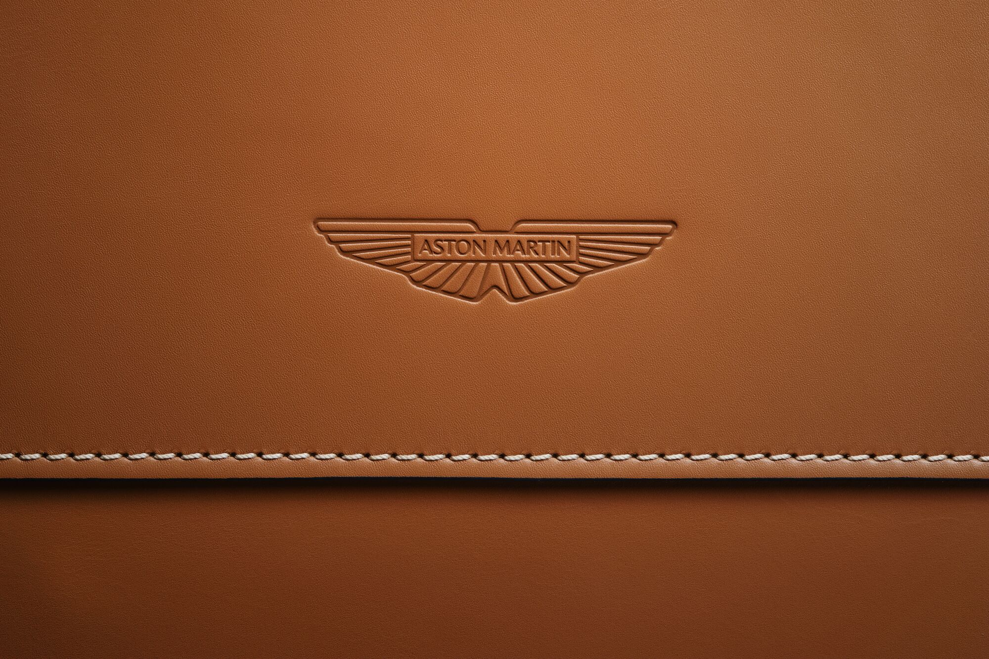 Aston Martin Kestrel Tan Cabin Suitcase - Image 4